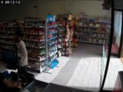 Un magrebí ataca una dependenta en un supermercat d’Amposta